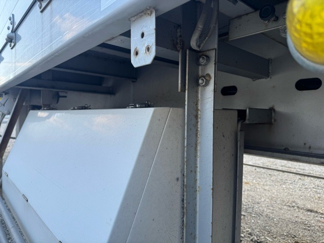 H27東邦ウイングトレーラ 3軸リフトアクスル車検付状態良好|中古トラックの販売・買取・査定のアイナビ