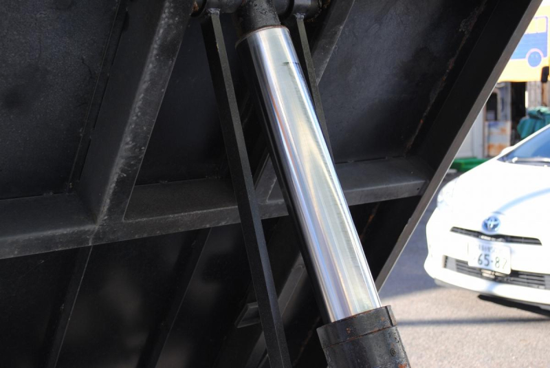 H13 ボンゴ ダンプ 積載850kg 土砂禁|中古トラックの販売・買取・査定のアイナビ