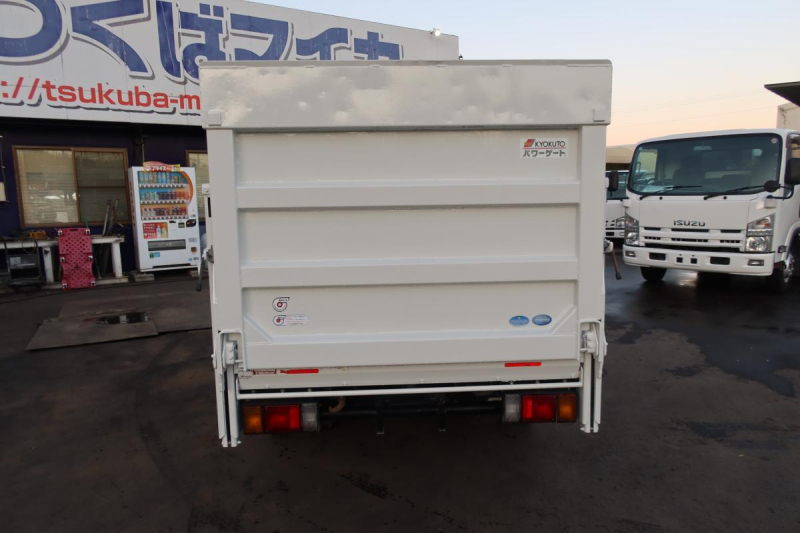 Wキャブ パワーゲート付き 6人乗り 積載2000kg|中古トラックの販売・買取・査定のアイナビ