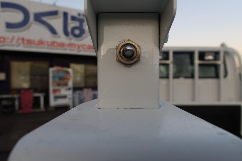 Wキャブ パワーゲート付き 6人乗り 積載2000kg|中古トラックの販売・買取・査定のアイナビ