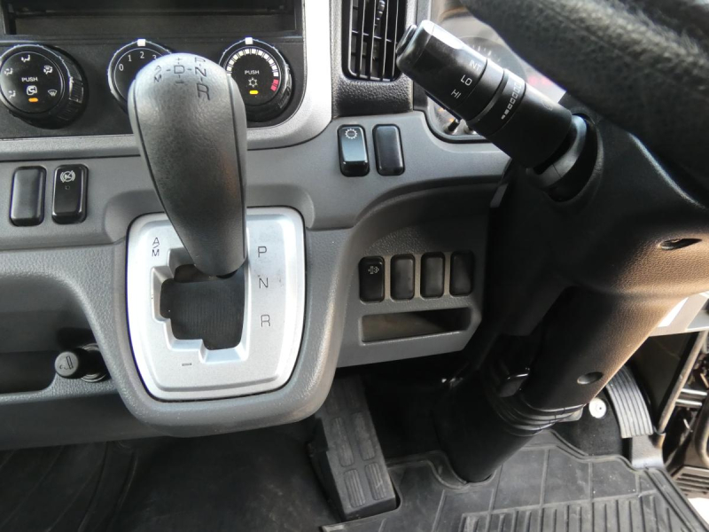 H302トン Wキャブ4WD ETCナビ|中古トラックの販売・買取・査定のアイナビ