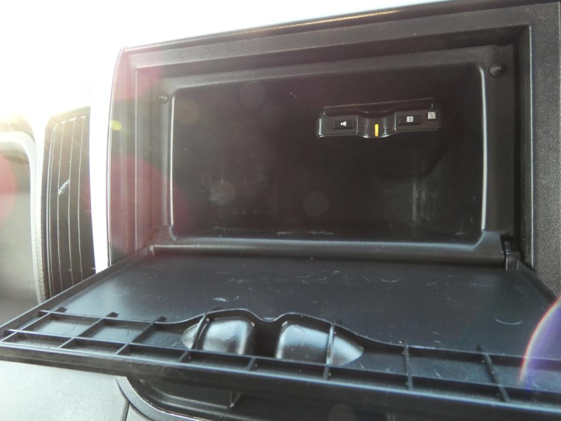 H302トン Wキャブ4WD ETCナビ|中古トラックの販売・買取・査定のアイナビ