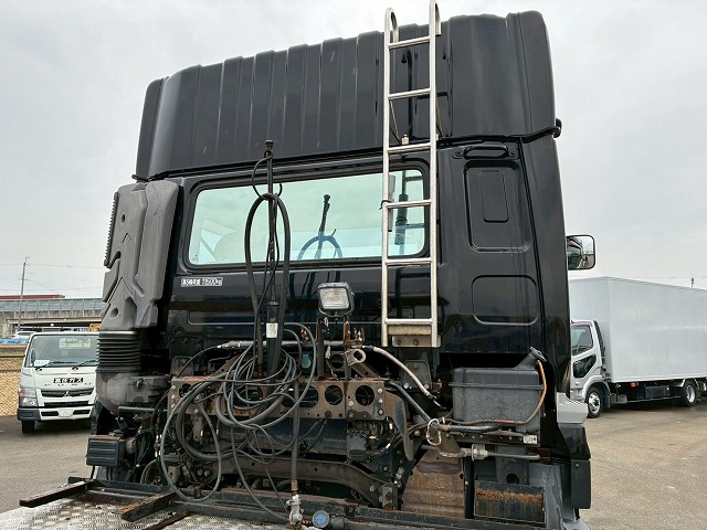 シングルヘッドハイルーフエスコットATB尺10t45t牽引|中古トラックの販売・買取・査定のアイナビ