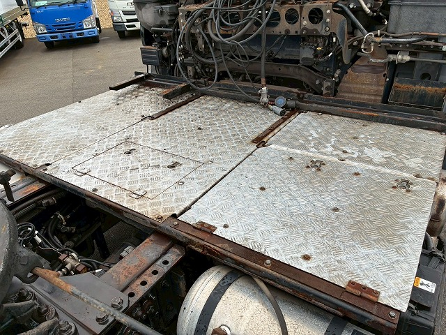 シングルヘッドハイルーフエスコットATB尺10t45t牽引|中古トラックの販売・買取・査定のアイナビ