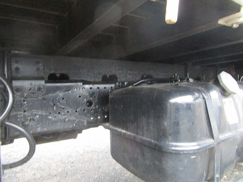 クレーン付 4段 ラジコン フックイン|中古トラックの販売・買取・査定のアイナビ