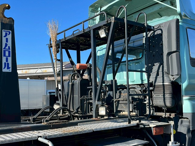 車検付★新明和・アームロール★3軸2デフ★ツインホイスト|中古トラックの販売・買取・査定のアイナビ