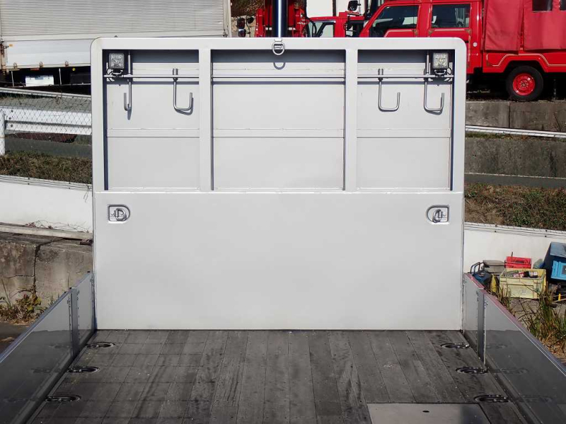 4軸低床ユニッククレーン4段後輪エアサス380PS7速|中古トラックの販売・買取・査定のアイナビ