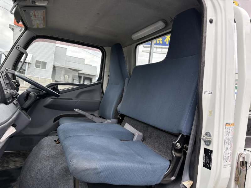 H27　キャンター　1.5t平ボディ　4WD|中古トラックの販売・買取・査定のアイナビ