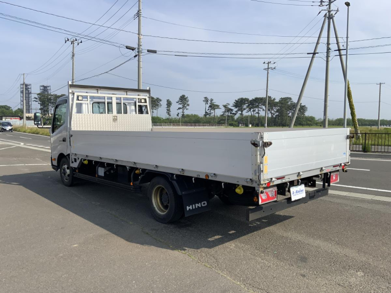 超ロング⭐️検付H27デュトロアルミブロック平 積載3t6MT|中古トラックの販売・買取・査定のアイナビ