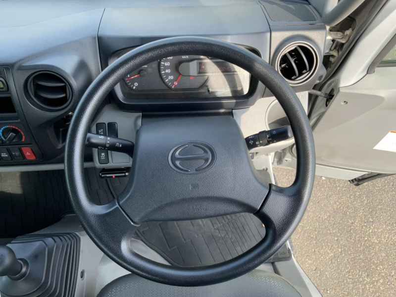 超ロング⭐️検付H27デュトロアルミブロック平 積載3t6MT|中古トラックの販売・買取・査定のアイナビ