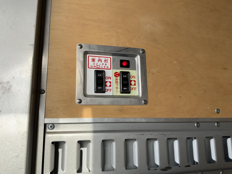 旧普通免許対応 5t未満⭐️R4ダイナバン垂直PGATサイド扉|中古トラックの販売・買取・査定のアイナビ