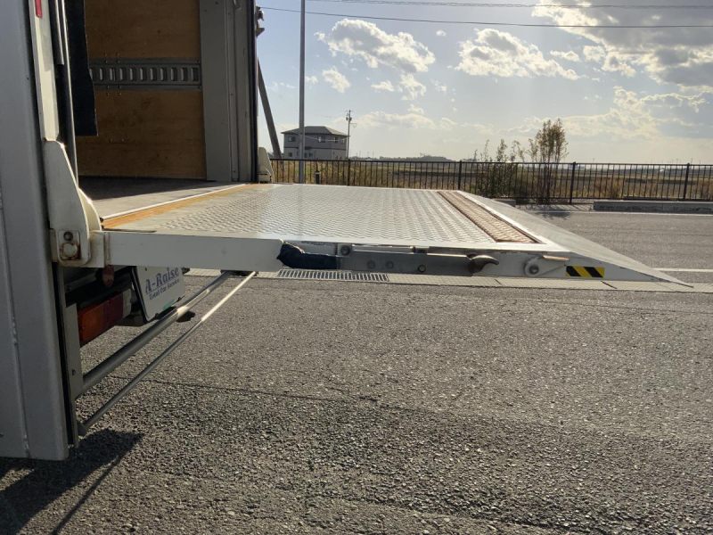 旧普通免許対応 5t未満⭐️R4ダイナバン垂直PGATサイド扉|中古トラックの販売・買取・査定のアイナビ