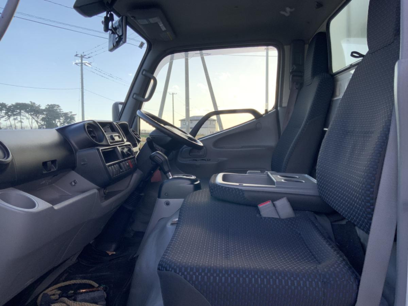 旧普通免許対応 5t未満⭐️R4ダイナバン垂直PGATサイド扉|中古トラックの販売・買取・査定のアイナビ