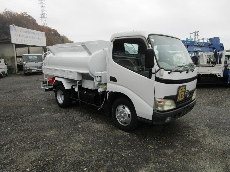 タンク車 3KL 2室 消防書類有り 外装塗装済|中古トラックの販売・買取・査定のアイナビ