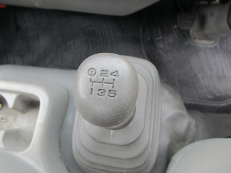 タンク車 3KL 2室 消防書類有り 外装塗装済|中古トラックの販売・買取・査定のアイナビ