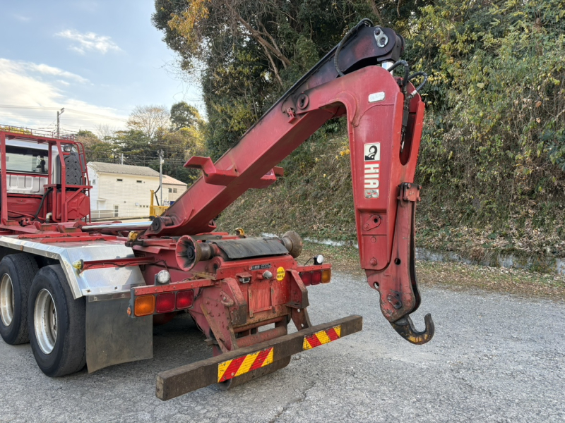 H25年式、ギガ、マルチリフト、車検付|中古トラックの販売・買取・査定のアイナビ