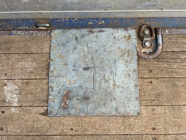 4段ユニック★ラジコン★4軸低床2デフ★後輪エアサス★5方開|中古トラックの販売・買取・査定のアイナビ