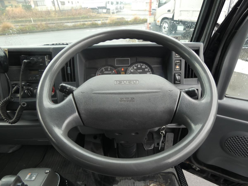 H23 1.5トン  パネルバン  オートマ|中古トラックの販売・買取・査定のアイナビ