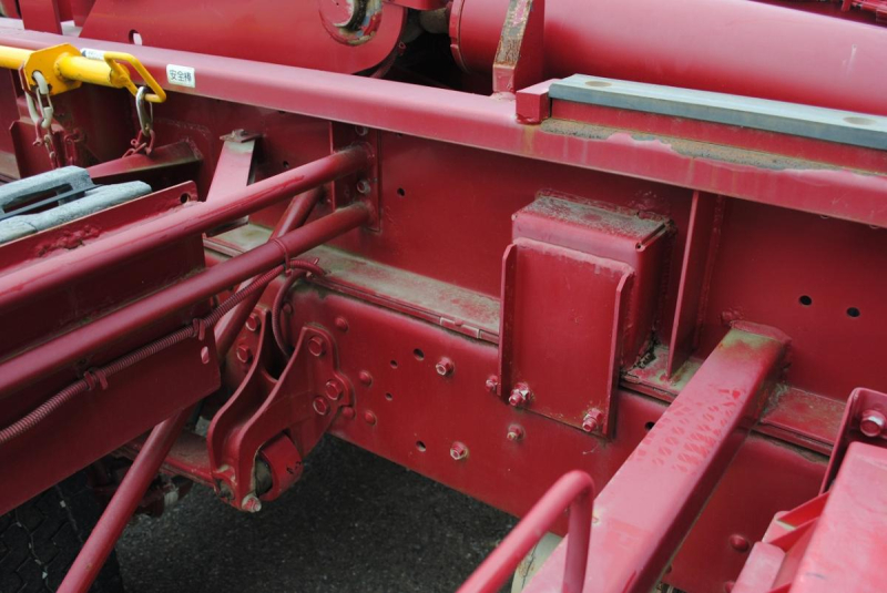 H28 ファイター アームロール 増トン 7.9t|中古トラックの販売・買取・査定のアイナビ