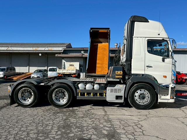 車検付★ハイルーフ★2デフ★ブタ鼻電源コネクタ★後輪エアサス|中古トラックの販売・買取・査定のアイナビ