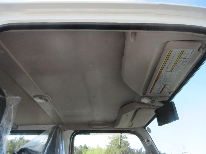 AT Wキャブ 垂直ゲート平ボデー 積載2トン リヤエアコン|中古トラックの販売・買取・査定のアイナビ