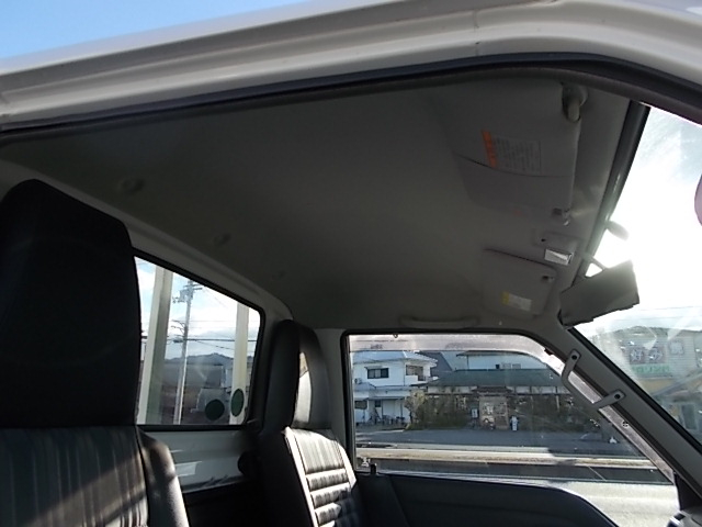 R2式 4WDマツダトラック 走行27000Km|中古トラックの販売・買取・査定のアイナビ