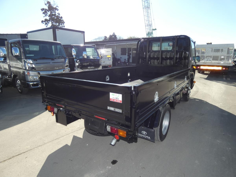 H301.35トン 平ボディー オ-トマ|中古トラックの販売・買取・査定のアイナビ