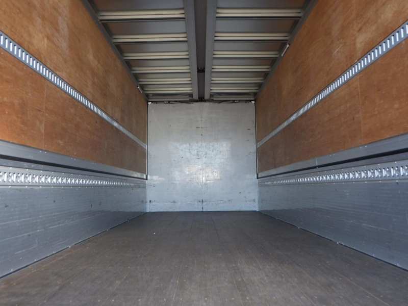 62ワイド 格納ゲート ハイルーフ 後輪エアサス 積載2.25t|中古トラックの販売・買取・査定のアイナビ