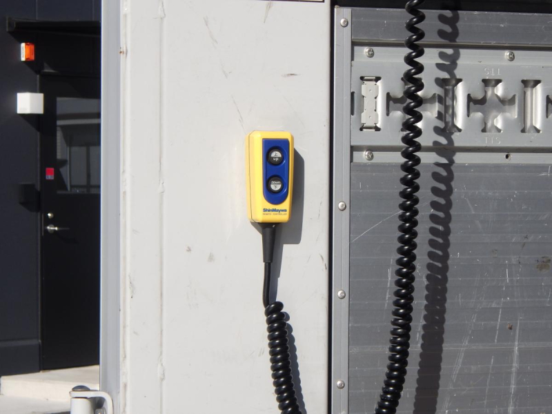 62ワイド 格納ゲート ハイルーフ 後輪エアサス 積載2.25t|中古トラックの販売・買取・査定のアイナビ