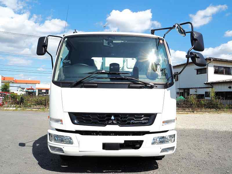 未使用ファイター新明和プレス式ダンボール塵芥車10.2立米|中古トラックの販売・買取・査定のアイナビ