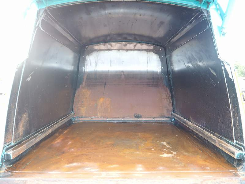 フォワード新明和ダンボール仕様プレス式パッカー車8.6立米|中古トラックの販売・買取・査定のアイナビ