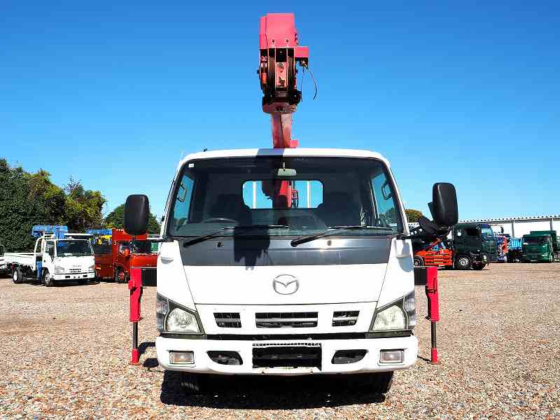 タイタン4段クレーン2.9t吊ラジコンワイド平ボディ積載3.5t|中古トラックの販売・買取・査定のアイナビ