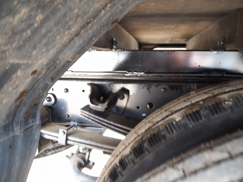 いすゞエルフワイド超ロング家畜運搬車電動スロープ|中古トラックの販売・買取・査定のアイナビ