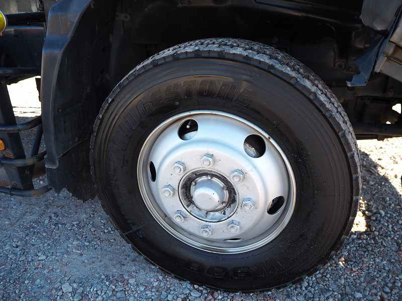 ギガ2デフ22tベース新明和製アームロールツインホイスト|中古トラックの販売・買取・査定のアイナビ