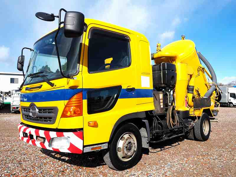 レンジャー汚泥吸引車吸引清掃車バキュームダンパーベッド付|中古トラックの販売・買取・査定のアイナビ