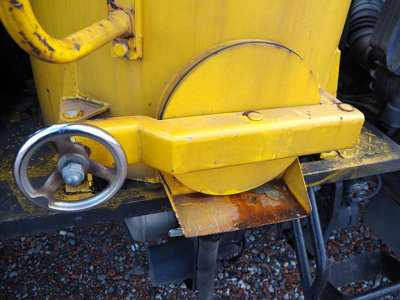 レンジャー汚泥吸引車吸引清掃車バキュームダンパーベッド付|中古トラックの販売・買取・査定のアイナビ