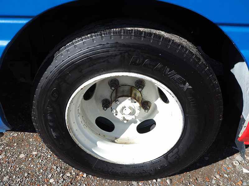 シビリアン10人乗りバスコンキャンピングカー自動スイング扉|中古トラックの販売・買取・査定のアイナビ