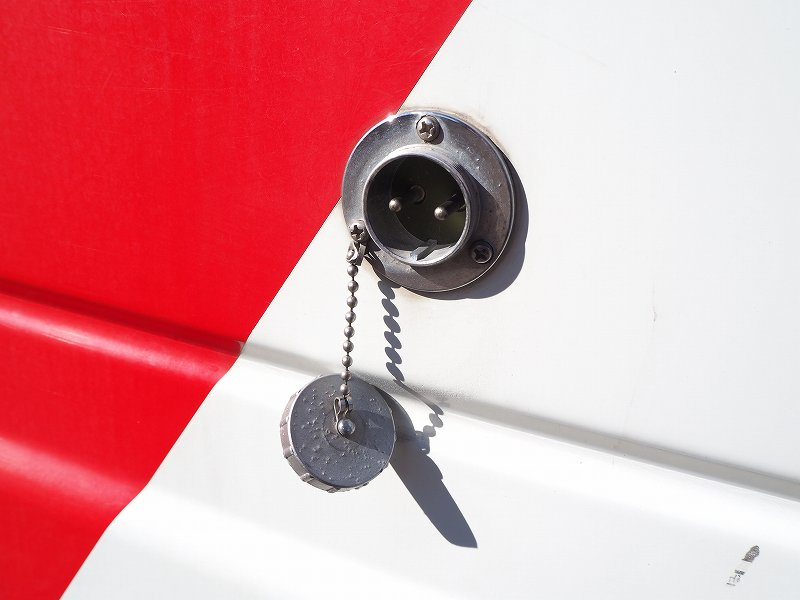 シビリアン10人乗りバスコンキャンピングカー自動スイング扉|中古トラックの販売・買取・査定のアイナビ