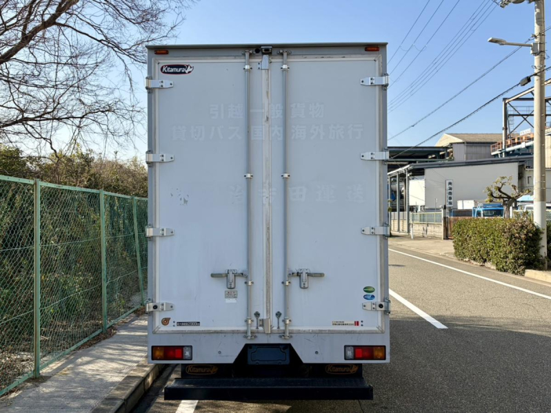 R1年式2RG-XZU605M標準10尺総重量4,955㎏6M/T積載2tバン|中古トラックの販売・買取・査定のアイナビ