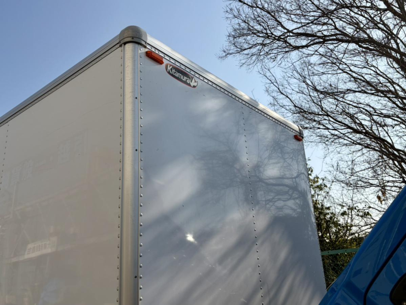 R1年式2RG-XZU605M標準10尺総重量4,955㎏6M/T積載2tバン|中古トラックの販売・買取・査定のアイナビ