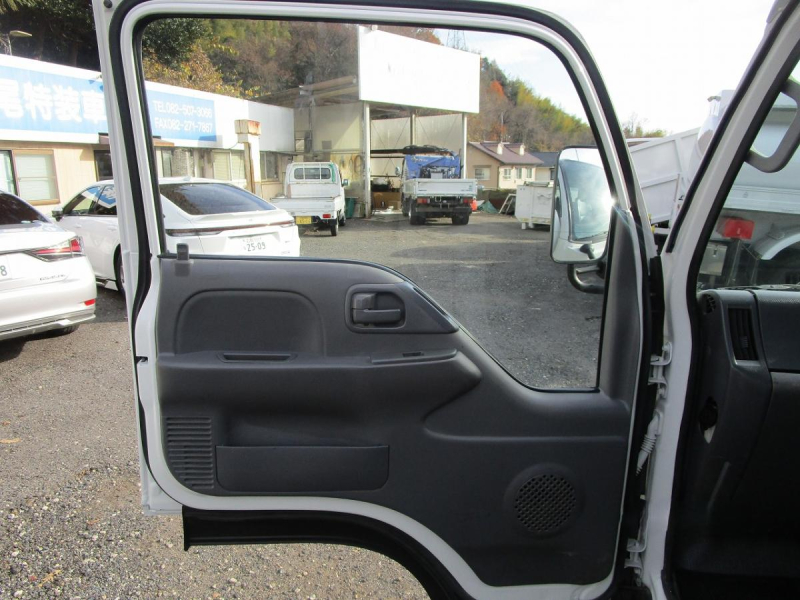 深ダンプ リア観音開き 積載3t 車検R9/1/7|中古トラックの販売・買取・査定のアイナビ