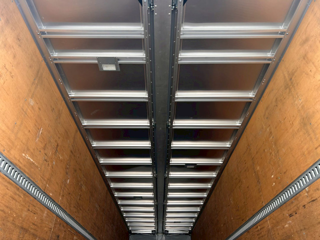 【新入荷!!メッキパーツ付】日野/プロフィア|中古トラックの販売・買取・査定のアイナビ