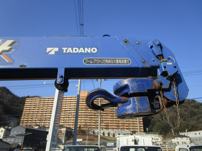 クレーン付 タダノ3段ラジコン フックイン|中古トラックの販売・買取・査定のアイナビ