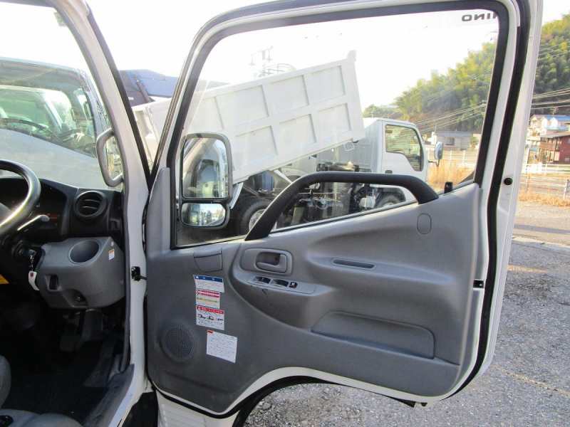 クレーン付 タダノ3段ラジコン フックイン|中古トラックの販売・買取・査定のアイナビ