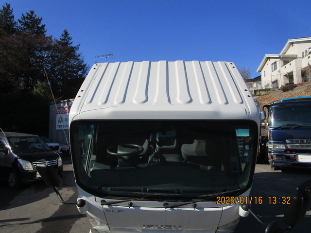 H24エルフパネルバン2t積載左サイド扉トクS|中古トラックの販売・買取・査定のアイナビ