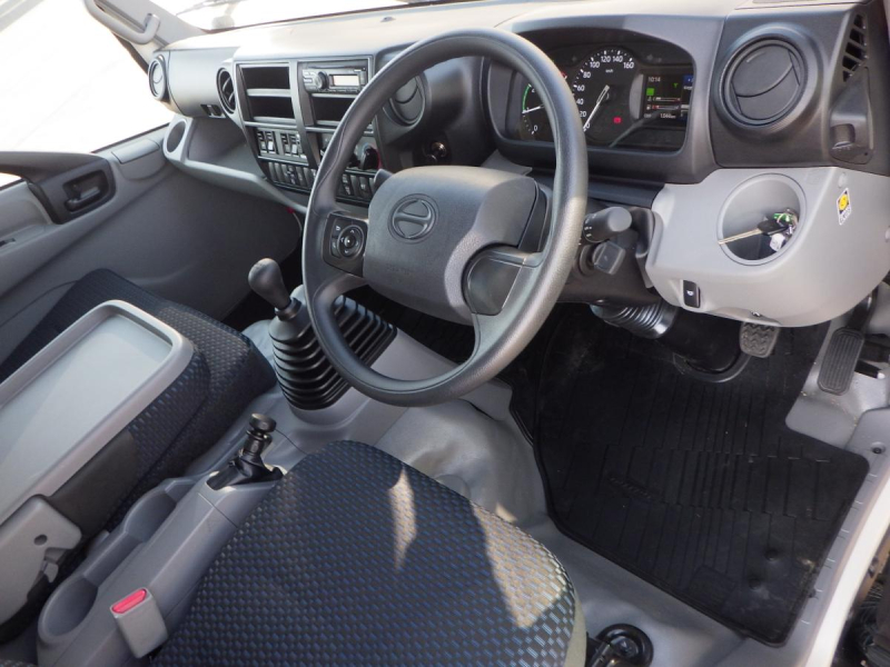 未使用車 ワイドロング 全低床 積載2t 車検R9.3月迄|中古トラックの販売・買取・査定のアイナビ