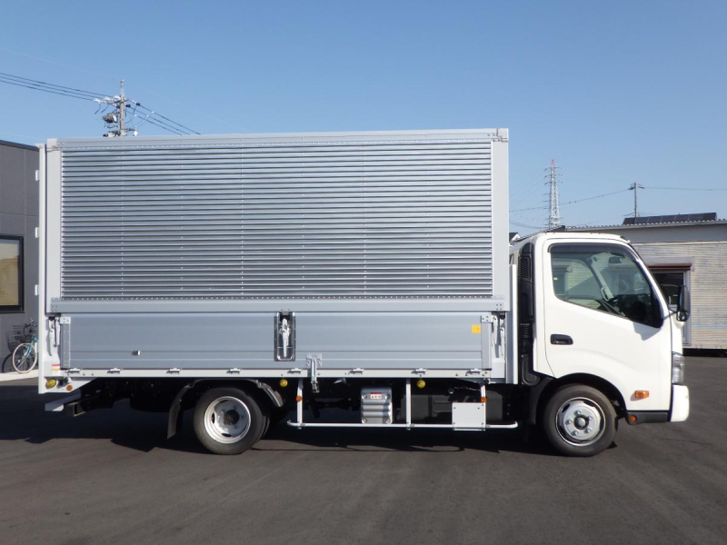 未使用車 ワイドロング 全低床 積載2t 車検R9.3月迄|中古トラックの販売・買取・査定のアイナビ