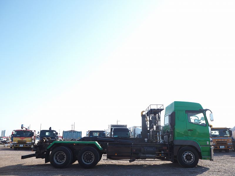 スーパーグレートハイルーフアームロールコンテナ付き|中古トラックの販売・買取・査定のアイナビ