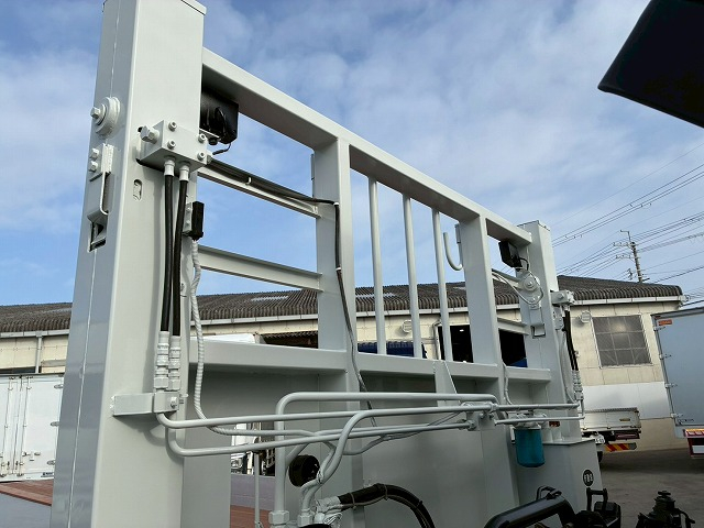 保証対象車両ベッドレスハイジャッキロングジャッキ四国車体|中古トラックの販売・買取・査定のアイナビ