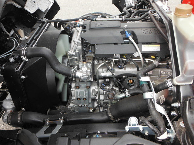 三菱2PG-FEB804段クレーン付平ボディ3.45t積載ワイド|中古トラックの販売・買取・査定のアイナビ